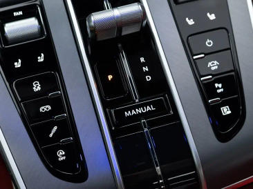 Aston Martin Vanquish V12 BiTurbo — photo 26