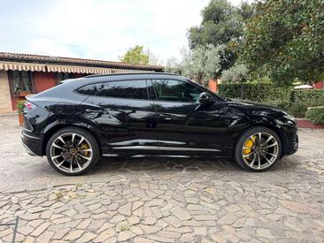 Lamborghini Urus — photo 2