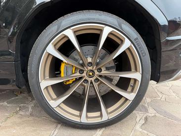 Lamborghini Urus — photo 4