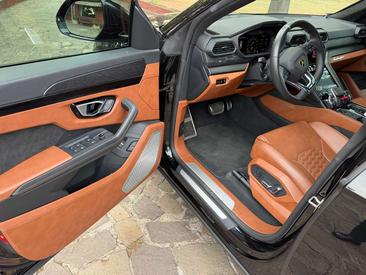 Lamborghini Urus — photo 6