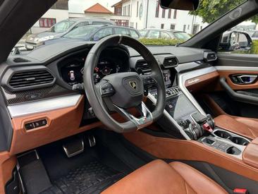 Lamborghini Urus — photo 7