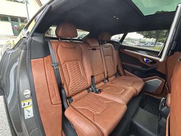 Lamborghini Urus — photo 18