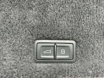 Lamborghini Urus — photo 20