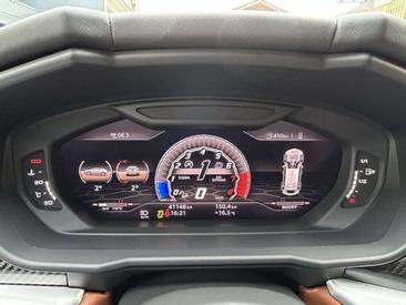 Lamborghini Urus — photo 25