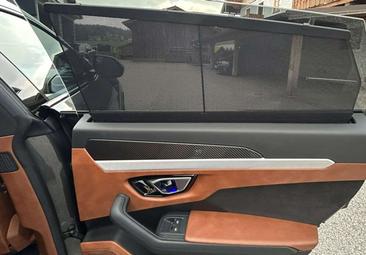 Lamborghini Urus — photo 33