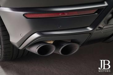 Lamborghini Urus — photo 18