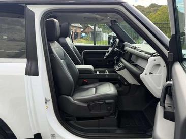 Land Rover Defender D200 — photo 11