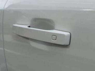 Land Rover Defender D200 — photo 14