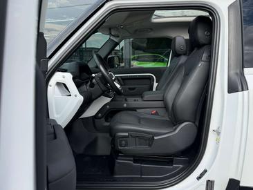 Land Rover Defender D200 — photo 8
