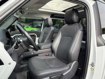 Land Rover Defender D200 — photo 9