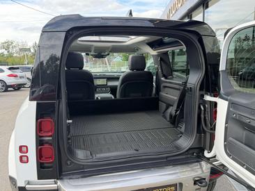 Land Rover Defender D200 — photo 10
