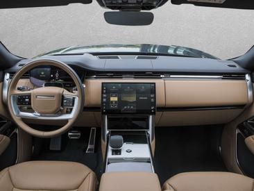 Land Rover Range Rover P550e — photo 4