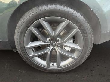 Land Rover Range Rover P460e — photo 10