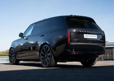 Land Rover Range Rover P460e — photo 6