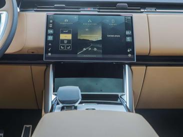 Land Rover Range Rover P550e — photo 11