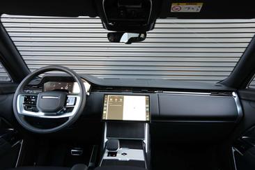 Land Rover Range Rover P460e — photo 2