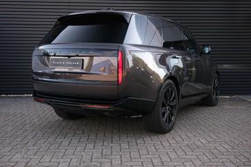 Land Rover Range Rover P460e — photo 9