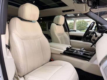 Land Rover Range Rover P440e — photo 20
