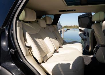 Land Rover Range Rover P460e — photo 19