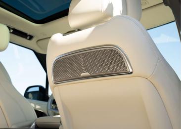 Land Rover Range Rover P460e — photo 21