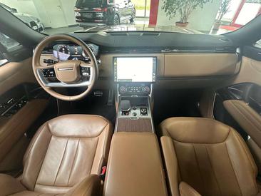 Land Rover Range Rover P400 — photo 9