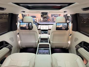 Land Rover Range Rover P440e — photo 24