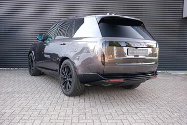 Land Rover Range Rover P460e — photo 18