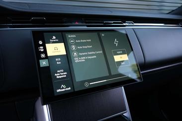 Land Rover Range Rover P460e — photo 19