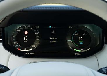 Land Rover Range Rover P460e — photo 27