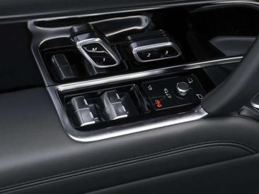Land Rover Range Rover P530 — photo 21