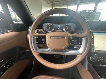Land Rover Range Rover P400 — photo 15
