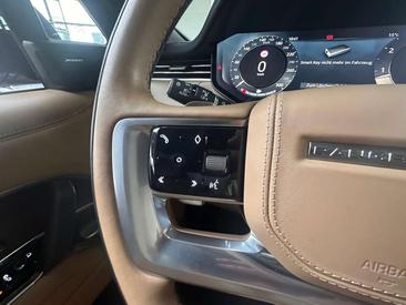 Land Rover Range Rover P400 — photo 16