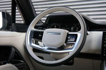 Land Rover Range Rover P550e — photo 28