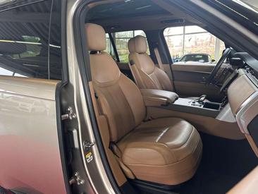 Land Rover Range Rover P400 — photo 21