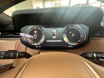 Land Rover Range Rover P400 — photo 25