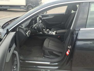 Audi A5 Sportback 35 TDI — photo 8