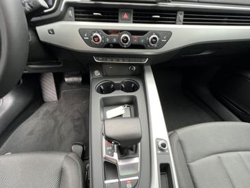 Audi A5 Sportback 35 TDI — photo 11