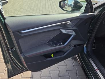 Audi S3 TFSI — photo 13