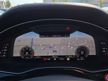 Audi Q7 Competition Plus 50 TDI Quattro — photo 9