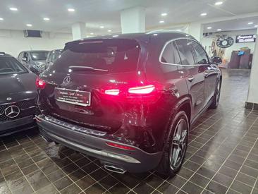 Mercedes GLA 200d — photo 4