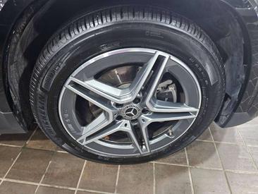 Mercedes GLA 200d — photo 9