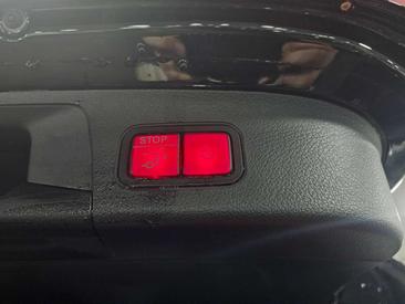 Mercedes GLA 200d — photo 30