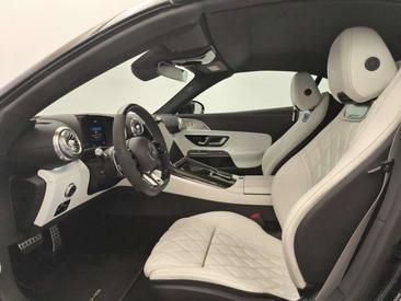 Mercedes SL Cabriolet 63 4MATIC+ — photo 10