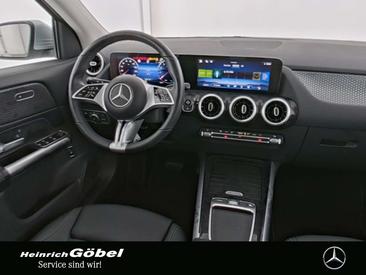 Mercedes GLA 180 — photo 3