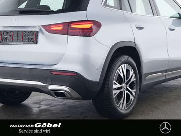 Mercedes GLA 180 — photo 6