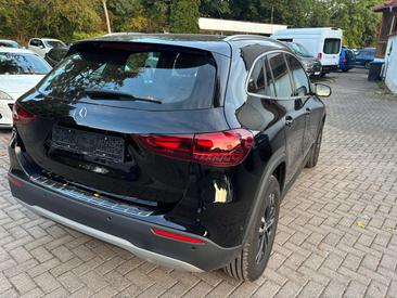 Mercedes GLA 180 — photo 7