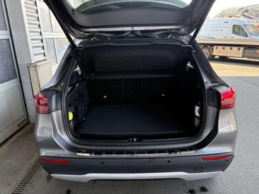Mercedes GLA 200 — photo 8