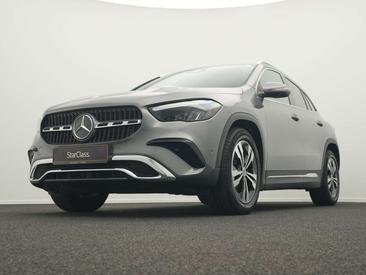 Mercedes GLA 180 — photo 10