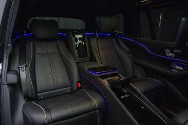 Mercedes-Benz Maybach GLS 600 4MATIC — photo 36