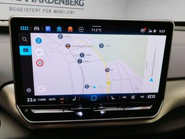 Volkswagen ID.4 Pro — photo 15
